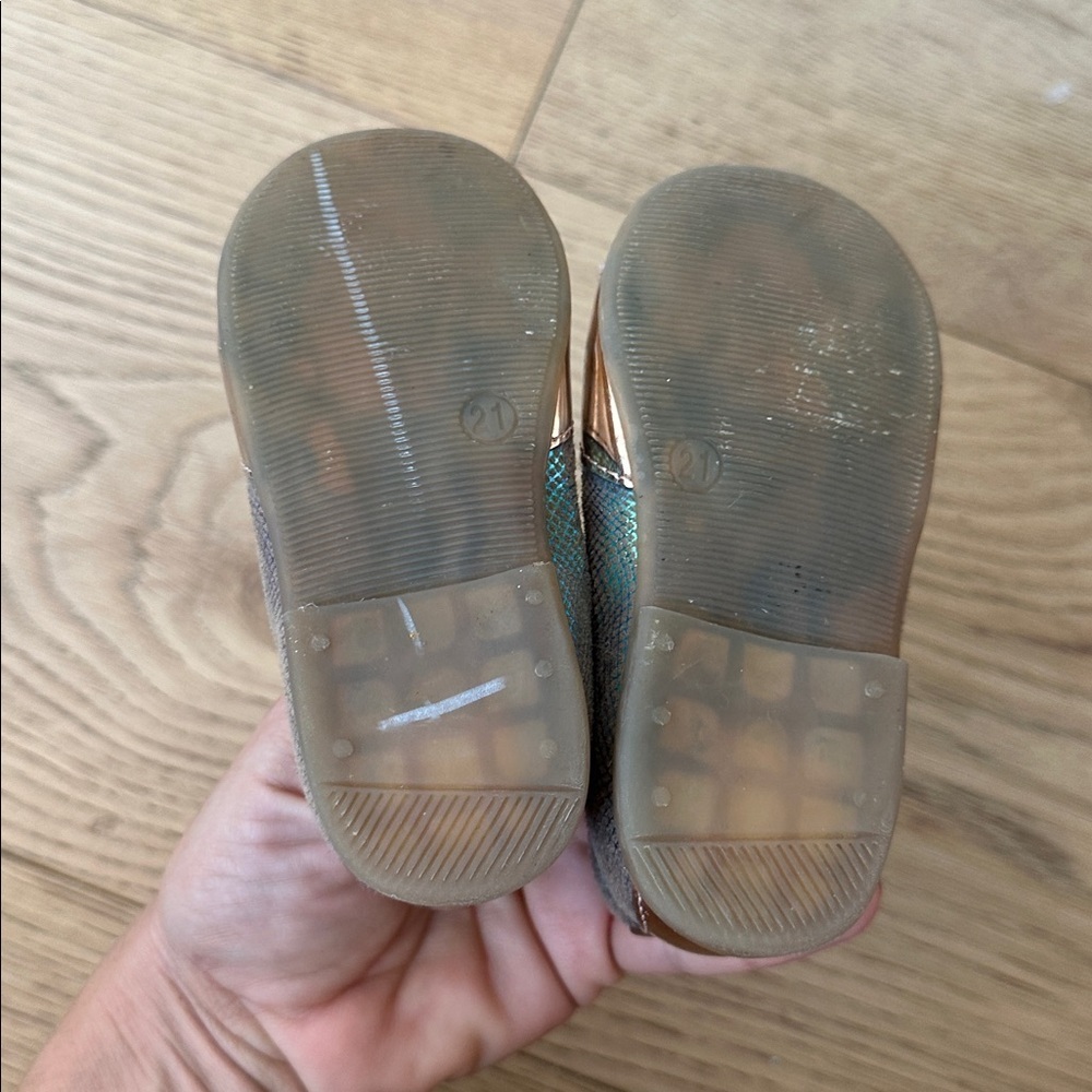 Naturino Metallic Kids Shoes with Bow 21 - Picture 2 of 3
